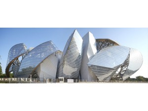 FONDATION LOUIS VUITTON Paris, France
